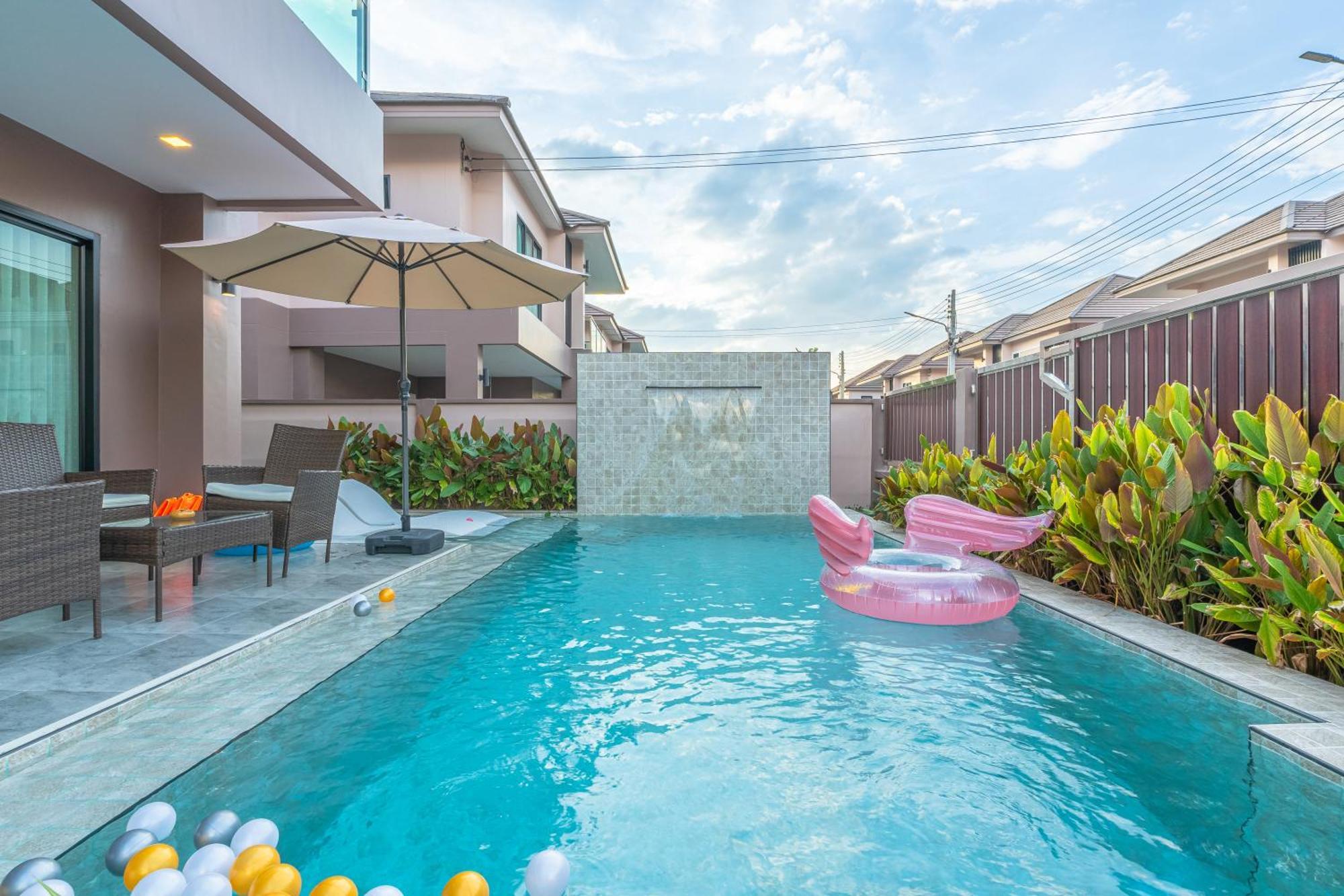 Villa Southern Peak Pool Huay Yai Pattaya *