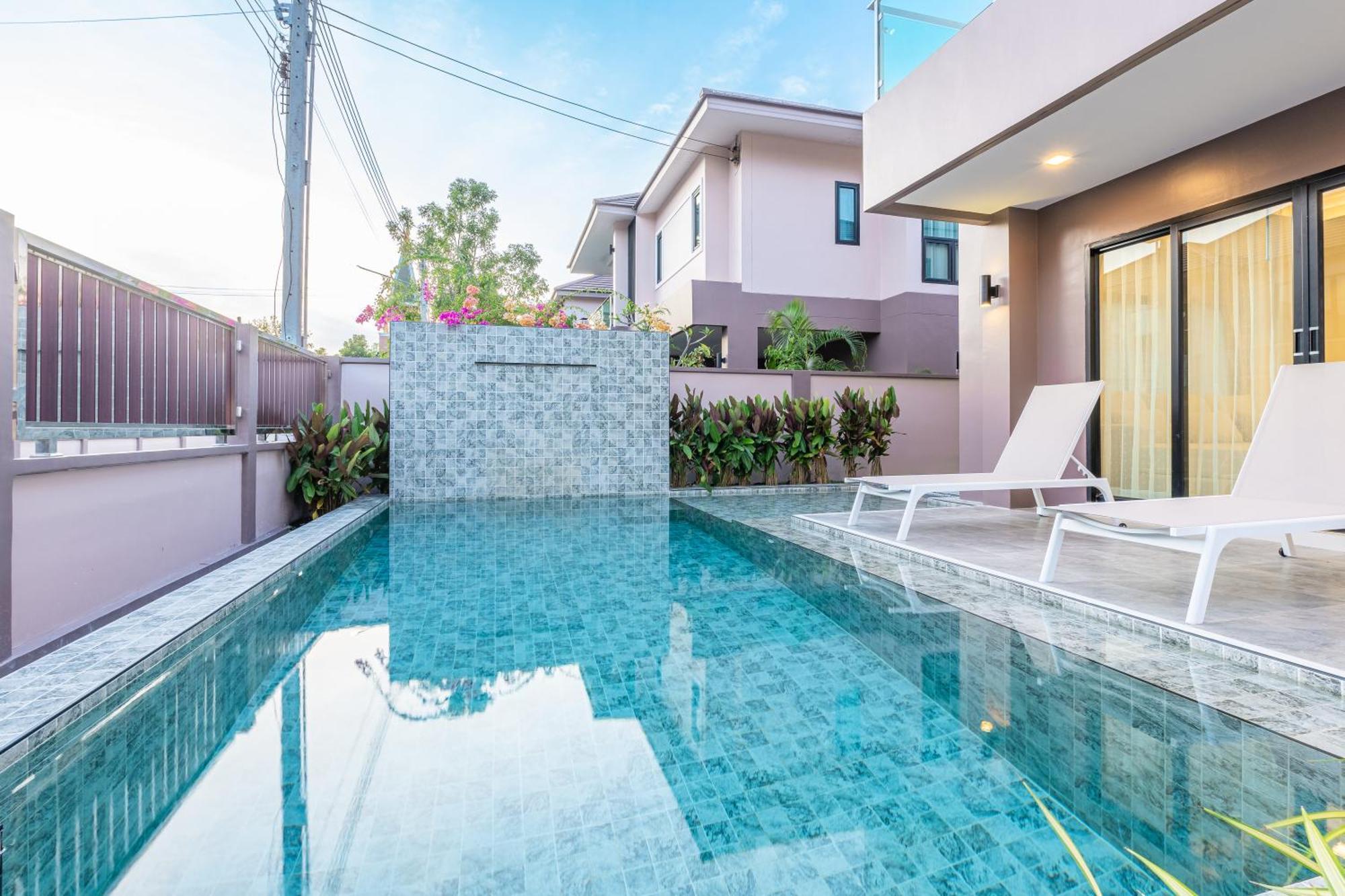 Southern Peak Pool Huay Yai Pattaya Villa *